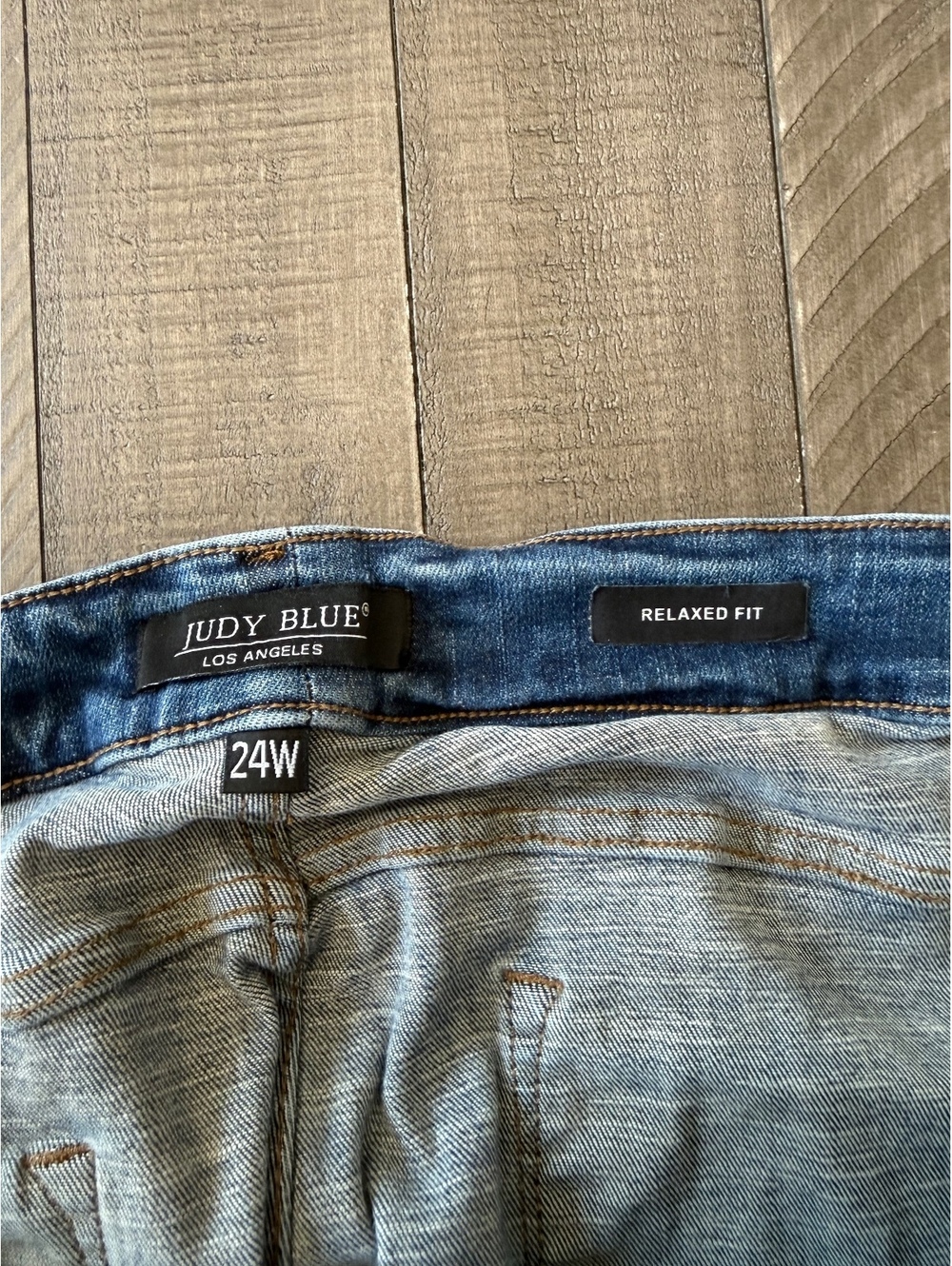 Judy Blue Relaxed Fit Distressed Jeans - Picture 4 of 11